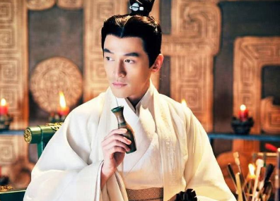 《应天长·别来半岁音书绝》韦庄所作，表现了别后相思之词